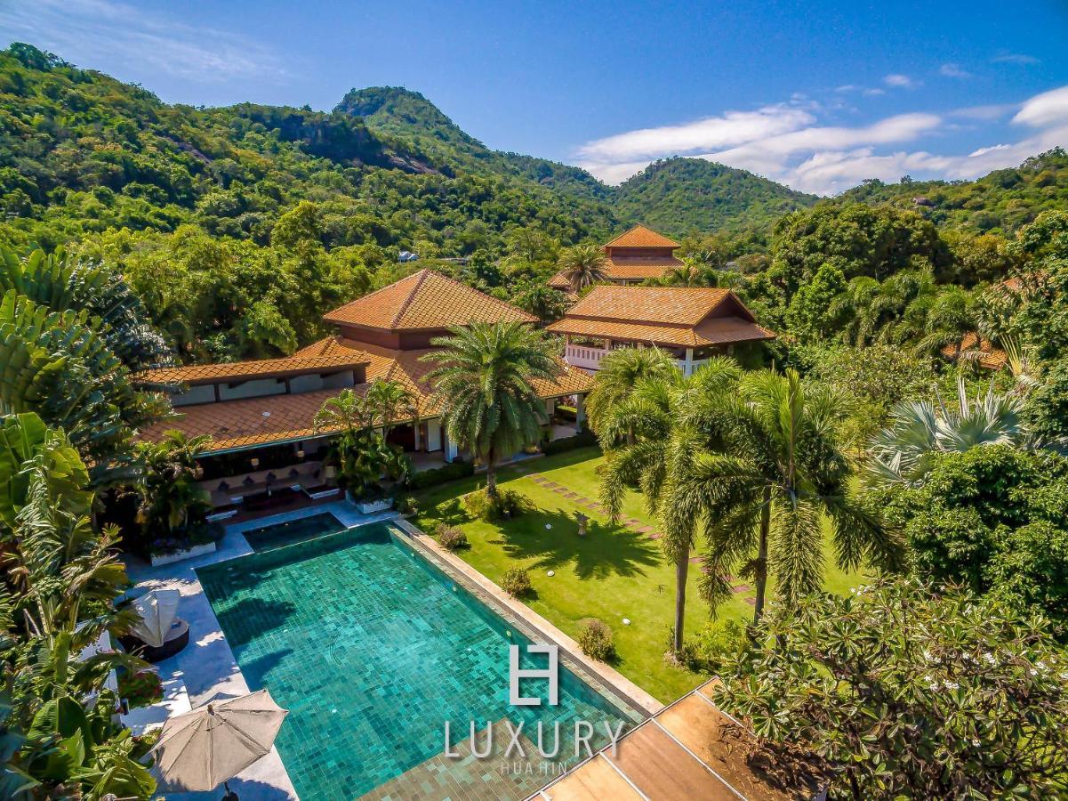 5 Bedroom Bali Style Mansion Wl2 HHQ Exterior foto